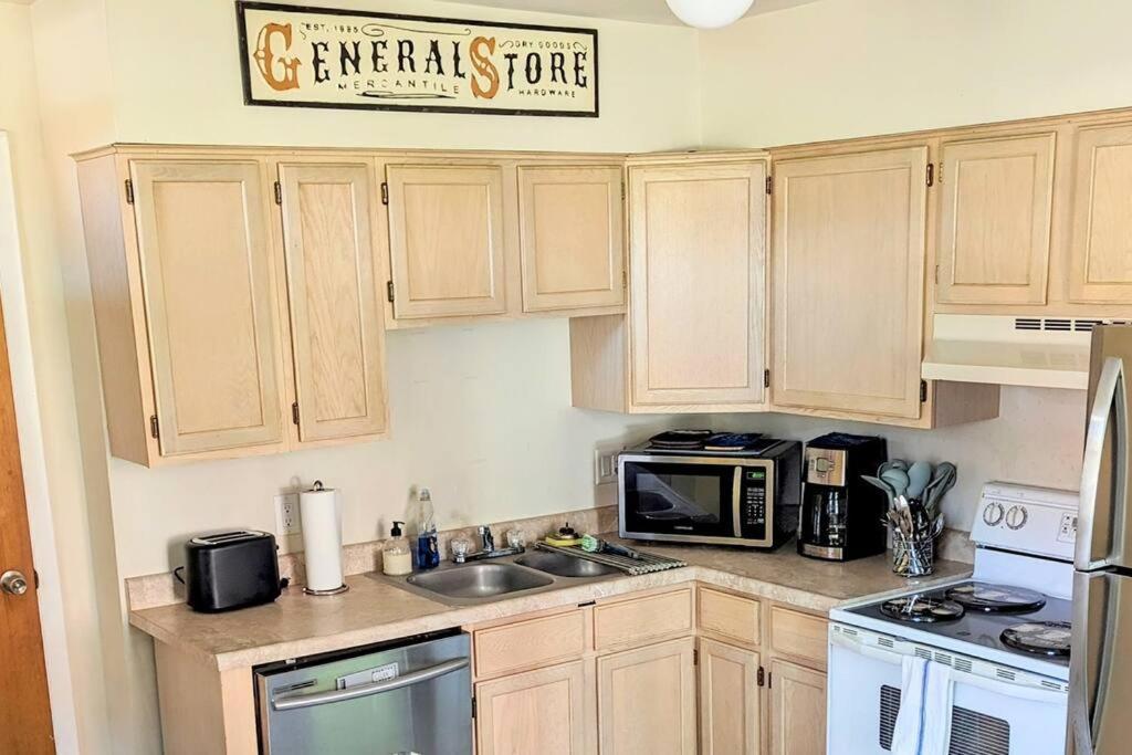 Escape On Hambright'S Alley! Walk 2 Everything! Cyclists Welcome! 1St Fl Unit A Cumberland Exterior foto